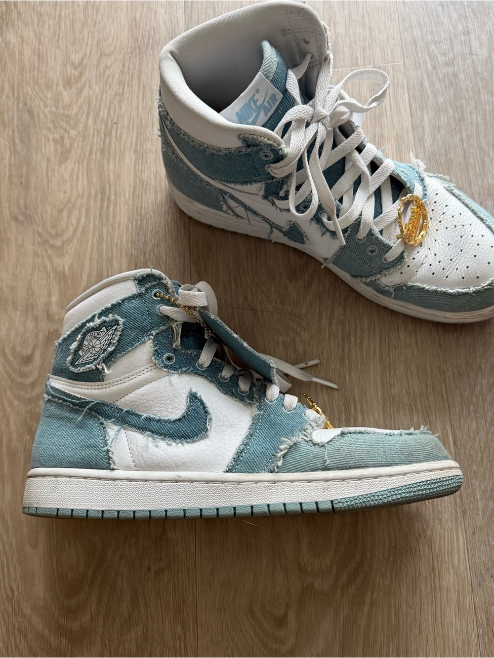 Jordan 1 Retro High OG Denim sneakers